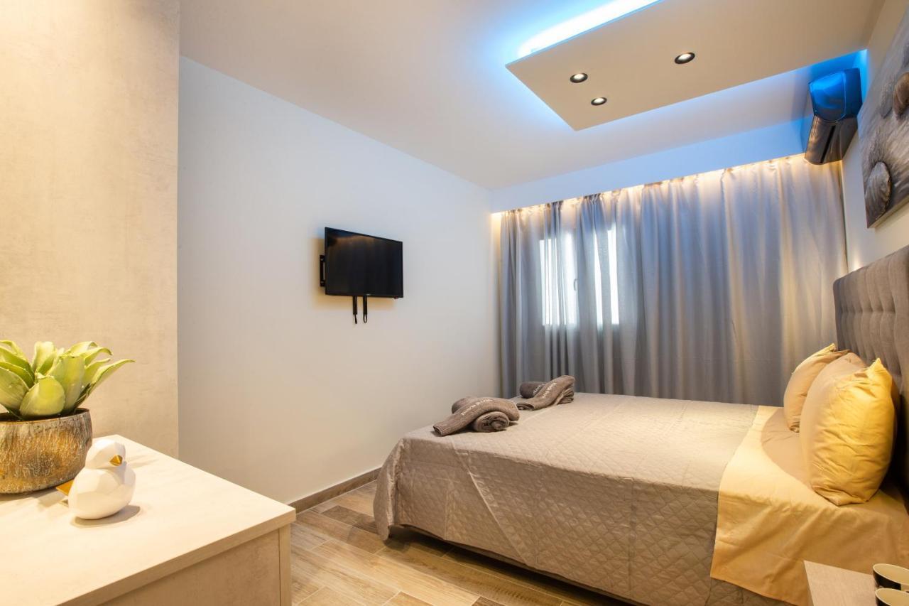 Black Rocks Family, Luxury Seafront Beach Maisonette アギオス・ゴルディオス エクステリア 写真